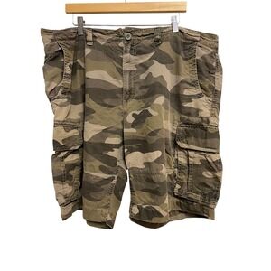 Magellan Cargo Shorts Mens 42 Green Camo Cotton Blend Outdoor Utility Hiking